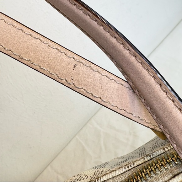 🤍 Michael Kors Cream and Tan Tote Bag - Picture 2 of 16